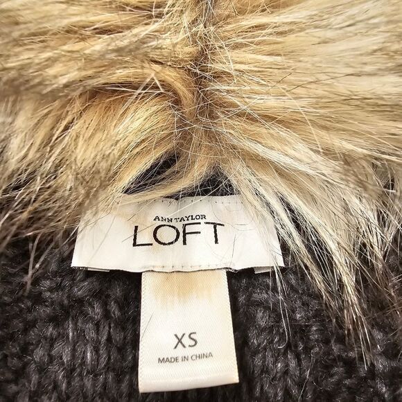 Loft sleeveless faux fur sweater vest size XS - Picture 12 of 13
